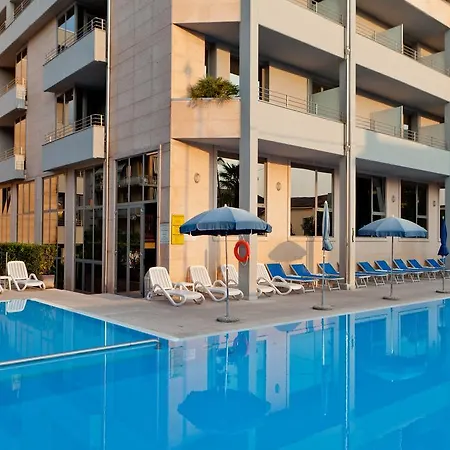 Hotell Idania 3*